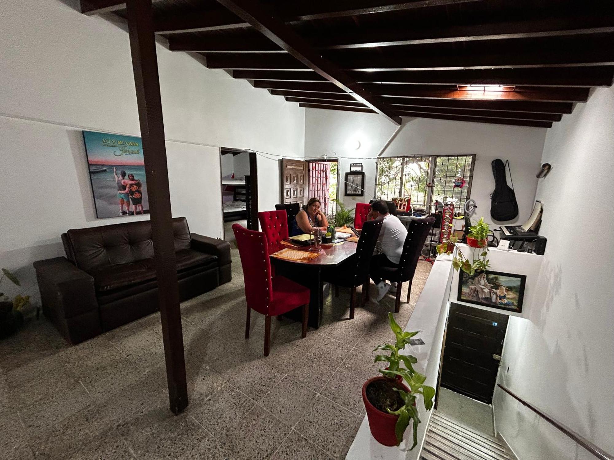 Hostel Urban City Medellin Exterior photo