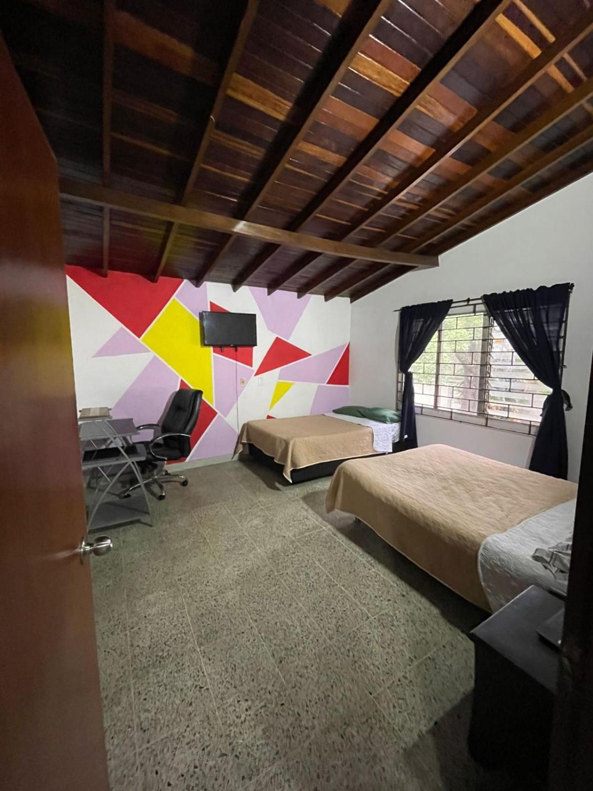 Hostel Urban City Medellin Exterior photo